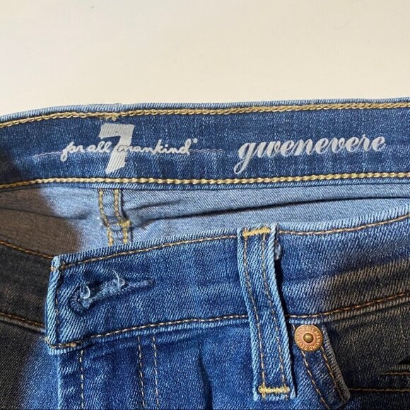 7 For All Mankind Gwenevere Straight Leg Jeans - Women’s Size 28, Blue Stretch - Picture 5 of 6